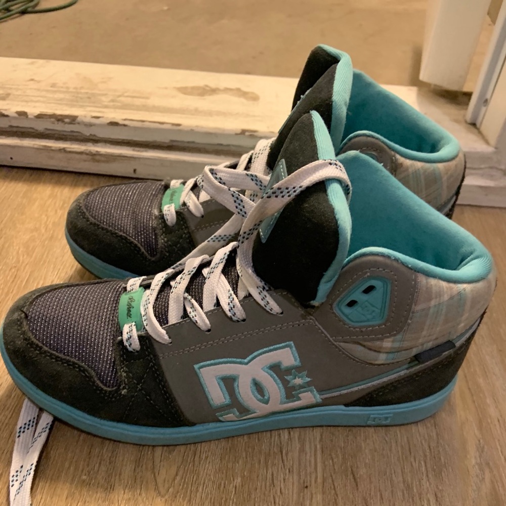 DC shoes